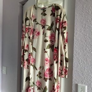 🌸FRESHMAN 1996 pink floral kimono size M🌸